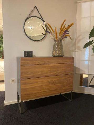 Commode Neo beschikbaar voor biedingen