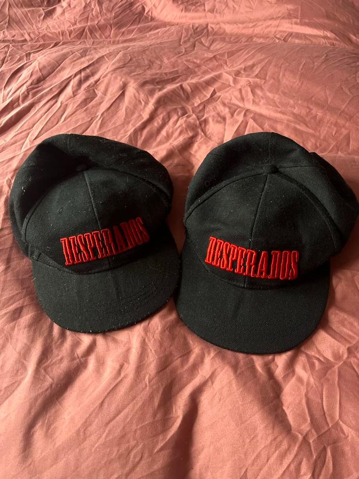 Set van 2 Desperados petten – zwart met rood logo, Kleding | Heren, Hoeden en Petten, Zo goed als nieuw, Pet, One size fits all