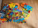 Grote set toettoet. 2x garage, hijskraan en 14 auto's, Kinderen en Baby's, Speelgoed | Vtech, Ophalen of Verzenden, Zo goed als nieuw