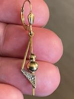 14 karaat gouden vintage oorbellen met klein diamantje, Ophalen of Verzenden, Zo goed als nieuw, Goud
