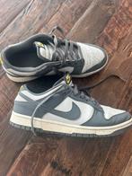 Nike schoenen maat 43, Kinderen en Baby's, Kinderkleding | Schoenen en Sokken, Gebruikt, Schoenen, Ophalen of Verzenden, Nike