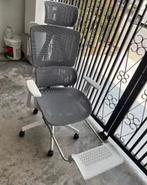 Ergonomische Bureaustoel met inklapbare Voetensteun, Beige, Nieuw, Ophalen of Verzenden, Bureaustoel