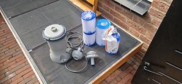 Zwembad pomp met filters beschikbaar voor biedingen