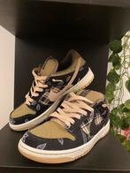 Travis scott nike sb dunk maat 40, Kleding | Heren, Schoenen, Overige kleuren, Nike, Ophalen of Verzenden, Sneakers of Gympen