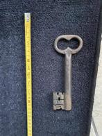 Grote Antieke Sleutel, Antiek en Kunst, Antiek | Gereedschap en Instrumenten, Ophalen of Verzenden