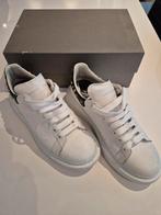 Alexander McQueen Sneakers Maat 44, Kleding | Dames, Schoenen, Ophalen, Wit, Sneakers of Gympen, Gedragen