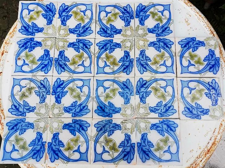 18 bijzondere antieke wandtegels met vissen 15x15cm, Antiek en Kunst, Antiek | Wandborden en Tegels, Ophalen