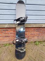 Burton snowboard set: board+bindingen + boots maat 43 + tas, Ophalen, Zo goed als nieuw, Board