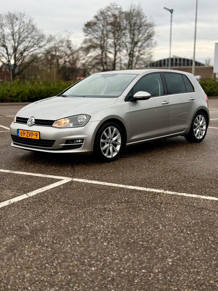 VW Golf 1.4 TSI DSG 2013 | CARPLAY | CAMERA | PDC |, Auto's, Volkswagen, Particulier, Golf, ABS, Achteruitrijcamera, Airbags, Airconditioning