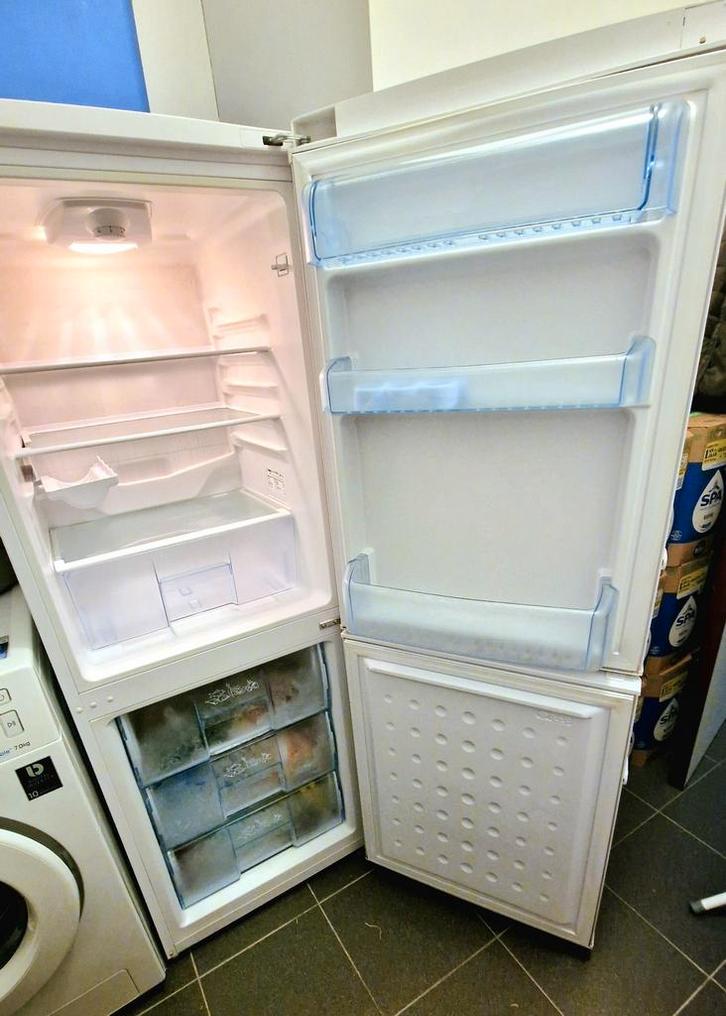 Beko koelkast met vriesvak – 232L / 72L, Witgoed en Apparatuur, Koelkasten en IJskasten, Gebruikt, Met aparte vriezer, 200 liter of meer
