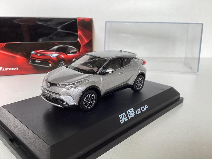Toyota CHR grijs 1:43 Nieuw in verpakking, Hobby en Vrije tijd, Modelauto's | 1:43, Nieuw, Auto, Overige merken, Ophalen of Verzenden