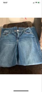 Blauwe jeans breed dames broek van Bershka 38, Ophalen, Zo goed als nieuw, Blauw, W30 - W32 (confectie 38/40)