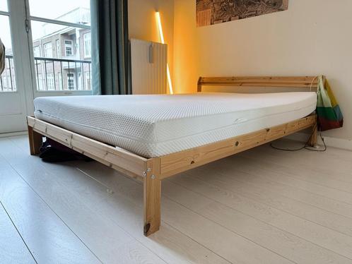 Ikea NEIDEN+ABYGDA (140x200)-Zo goed als nieuw, Huis en Inrichting, Slaapkamer | Bedden, Zo goed als nieuw, Tweepersoons, 140 cm