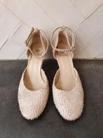 Witte leren Fred de la Bretonière pumps 39., Pumps, Fred de la Bretoniere, Wit, Ophalen of Verzenden