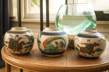 Set van 3 Chinese porseleinen potjes beschikbaar voor biedingen