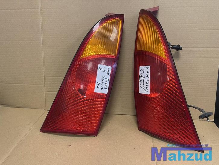 FORD FOCUS 1 Hatchback achterlicht links rechts 1999-2004, Auto-onderdelen, Verlichting, Ford, Gebruikt, Ophalen of Verzenden