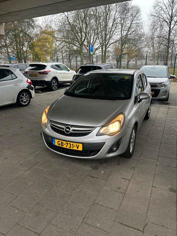 Opel Corsa AUTOMAAT 1.4 16V 5D AUT 2014 Grijs, Auto's, Opel, Particulier, Corsa, Benzine, E, Hatchback, Automaat, Geïmporteerd