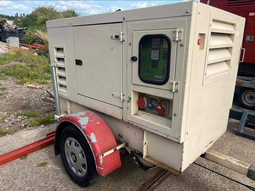 Generator Diesel 11 kVa, Doe-het-zelf en Verbouw, Aggregaten, Gebruikt, Dieselolie, Ophalen of Verzenden