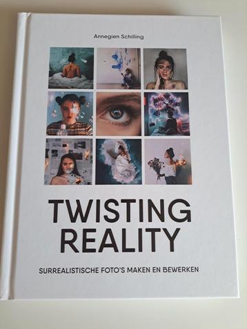 Twisting Reality - Annegien Schilling Fotografie Boek beschikbaar voor biedingen