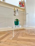 Vintage bijzettafel nachtkastje plexiglas acryl jaren 50/60, Huis en Inrichting, Kunststof, 55 tot 75 cm, Rechthoekig, Ophalen