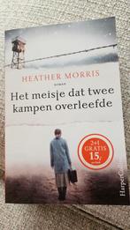 Heather Morris - Het meisje dat twee kampen overleefde, Heather Morris, Ophalen of Verzenden, Zo goed als nieuw, Nederland