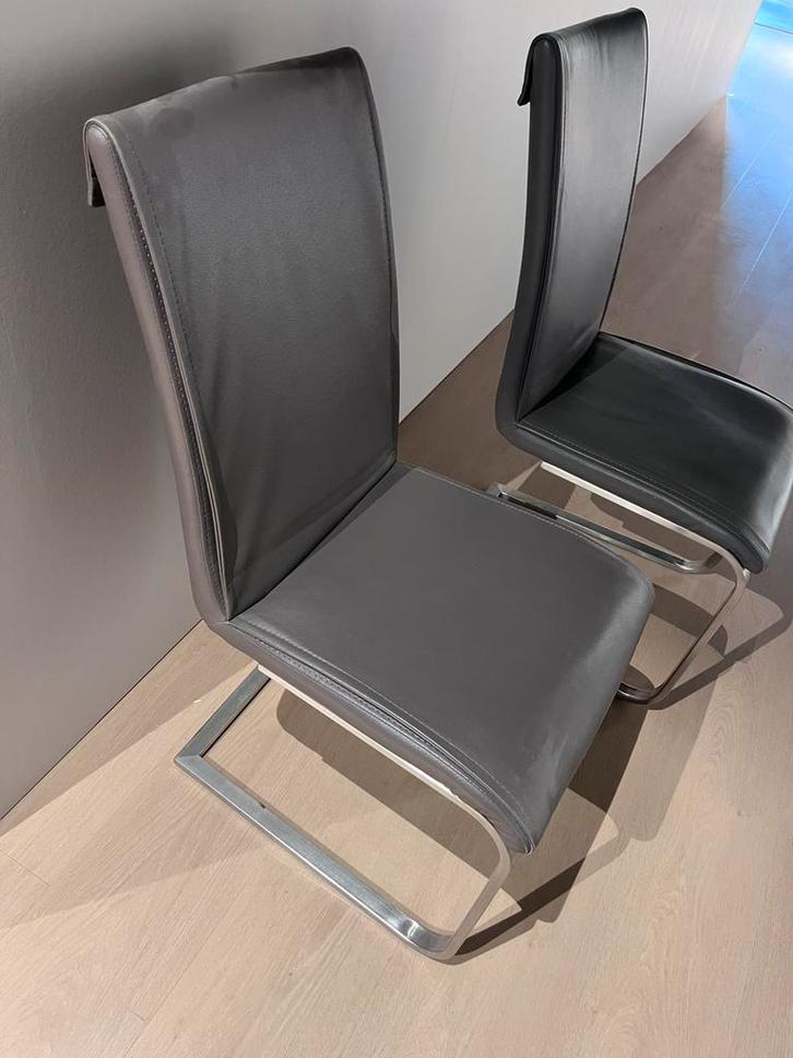 2 Eetkamer stoelen!, Huis en Inrichting, Stoelen, Gebruikt, Twee, Grijs, Ophalen