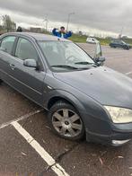 Ford Mondeo 2.5 v6, Voorwielaandrijving, 1800 kg, Handgeschakeld, Particulier
