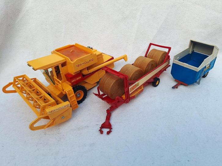 Britains Miniatuur New Holland, Benschop, Ford, Hobby en Vrije tijd, Modelbouw | Auto's en Voertuigen, Gebruikt, Overige typen