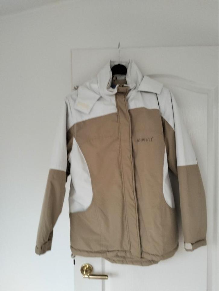SundVall  winterJas - Maat s wit met beige met muts, Kleding | Dames, Jassen | Winter, Zo goed als nieuw, Maat 38/40 (M), Beige