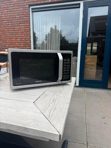 Te koop aangeboden: Samsung combi magnetron / oven – beschikbaar voor biedingen