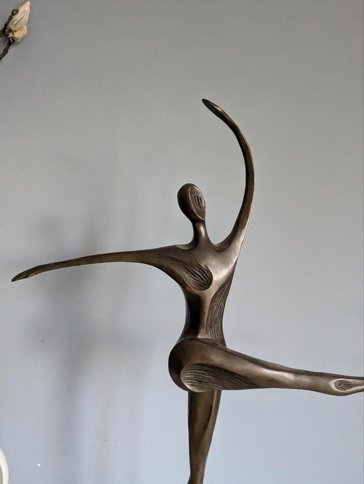 Bronzen Art Deco stijl danseres beeld naar Milo, Antiek en Kunst, Kunst | Beelden en Houtsnijwerken, Ophalen