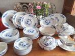Prachtig 12 persoons eetservies BOCH serie GRAND BOUQUET, Antiek en Kunst, Antiek | Servies compleet, Ophalen