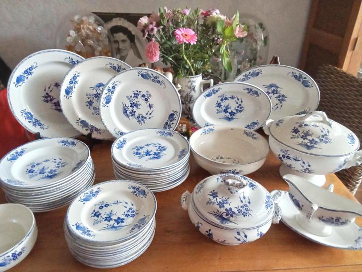Prachtig 12 persoons eetservies BOCH serie GRAND BOUQUET, Antiek en Kunst, Antiek | Servies compleet, Ophalen