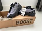 Yeezy 700 MNVN GEODE maat 38 2/3, Kleding | Dames, Schoenen, Ophalen of Verzenden, Nieuw, Sneakers of Gympen