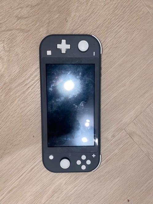 Nintendo Switch Lite – Grijs – Zo goed als nieuw, Spelcomputers en Games, Spelcomputers | Nintendo Switch, Zo goed als nieuw, Switch Original