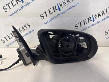 Buitenspiegel rechts van een Mercedes C-Klasse beschikbaar voor biedingen