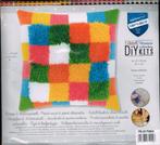 Cado vervaco borduur-en knooppakket kussen, vierkantjes, Hobby en Vrije tijd, Ophalen of Verzenden, Nieuw, Overige typen