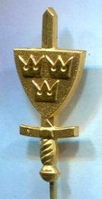 Zwaard met 3 kroontjes koper speldje ( P_159a ), Verzamelen, Speldjes, Pins en Buttons, Verzenden, Zo goed als nieuw, Stad of Land