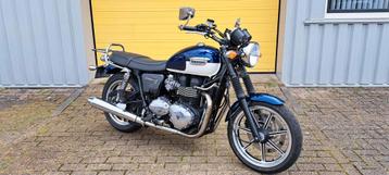 TRIUMPH BONNEVILLE (bj 2010) beschikbaar voor biedingen