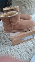 Cognac-beige Uggs,maat 41-42, Kleding | Dames, Schoenen, Ophalen of Verzenden, Zo goed als nieuw, Beige