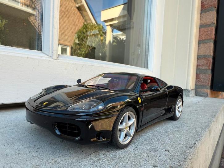 1:18 Ferrari 360 Modena zwart 1999 Hotwheels Elite N2052, Hobby en Vrije tijd, Modelauto's | 1:18, Zo goed als nieuw, Auto, Hot Wheels