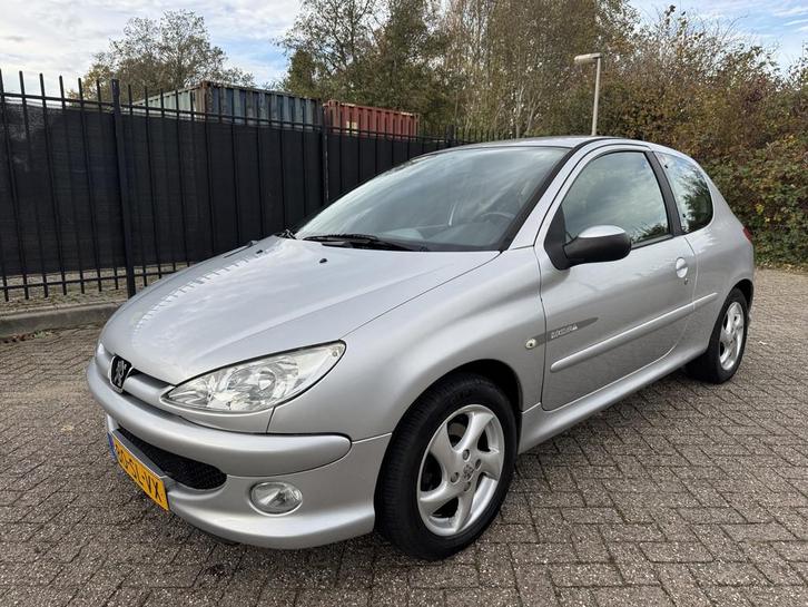 Peugeot 206 1.4-16V Quiksilver Airco/LMV (bj 2006), Auto's, Peugeot, Bedrijf, Te koop, ABS, Airbags, Airconditioning, Alarm, Boordcomputer