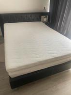 Bed met matras en topper., Ophalen, Wit, 140 cm, Zo goed als nieuw