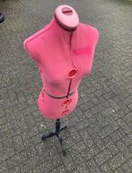 Antieke paspop, Ophalen