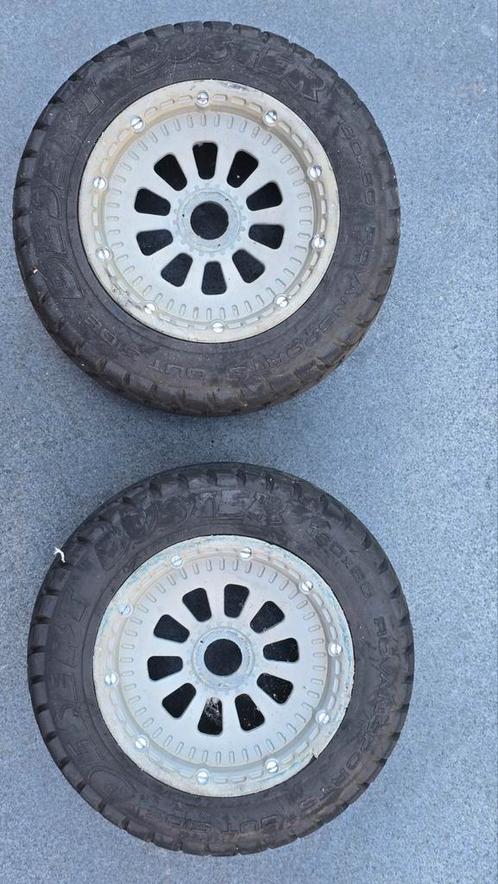 2 wielen / banden voor Losi 5ive /HPI Baja 5b / 5T / 5sc, Hobby en Vrije tijd, Modelbouw | Radiografisch | Auto's, Zo goed als nieuw