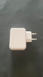 Dymond quattro 4xusb smartwall charger 4.5A, Ophalen of Verzenden, Zo goed als nieuw