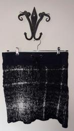 Korte rok wol MarcCain, Kleding | Dames, Rokken, Maat 38/40 (M), Zwart, Ophalen of Verzenden, Zo goed als nieuw