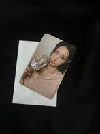 Yunah illit photocard, Ophalen of Verzenden, Nieuw, Foto of Kaart