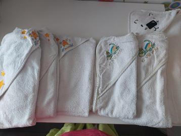 5 babyhanddoeken, 1 grote babyhanddoek van hema beschikbaar voor biedingen