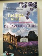 De lavendeltuin, Lucinda Riley, Ophalen of Verzenden, Zo goed als nieuw, Nederland